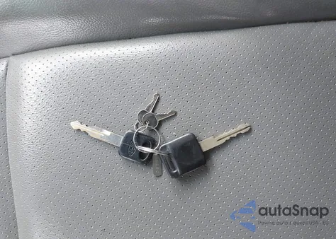 2011 Ford E-150 Commercial from USA, damaged, VIN 1FTNE1EW0BDA11876